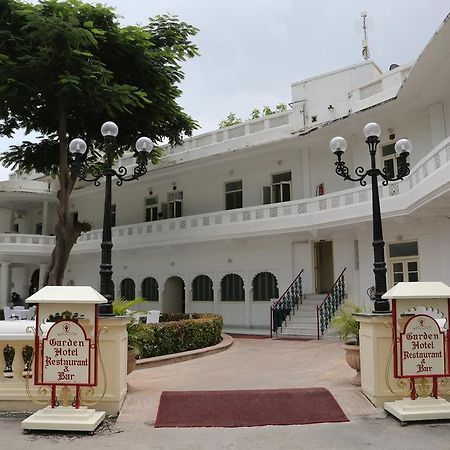 Garden Hotel - Heritage By Hrh Group Of Hotels Udaipur Bagian luar foto