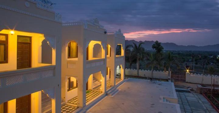 Garden Hotel - Heritage By Hrh Group Of Hotels Udaipur Bagian luar foto