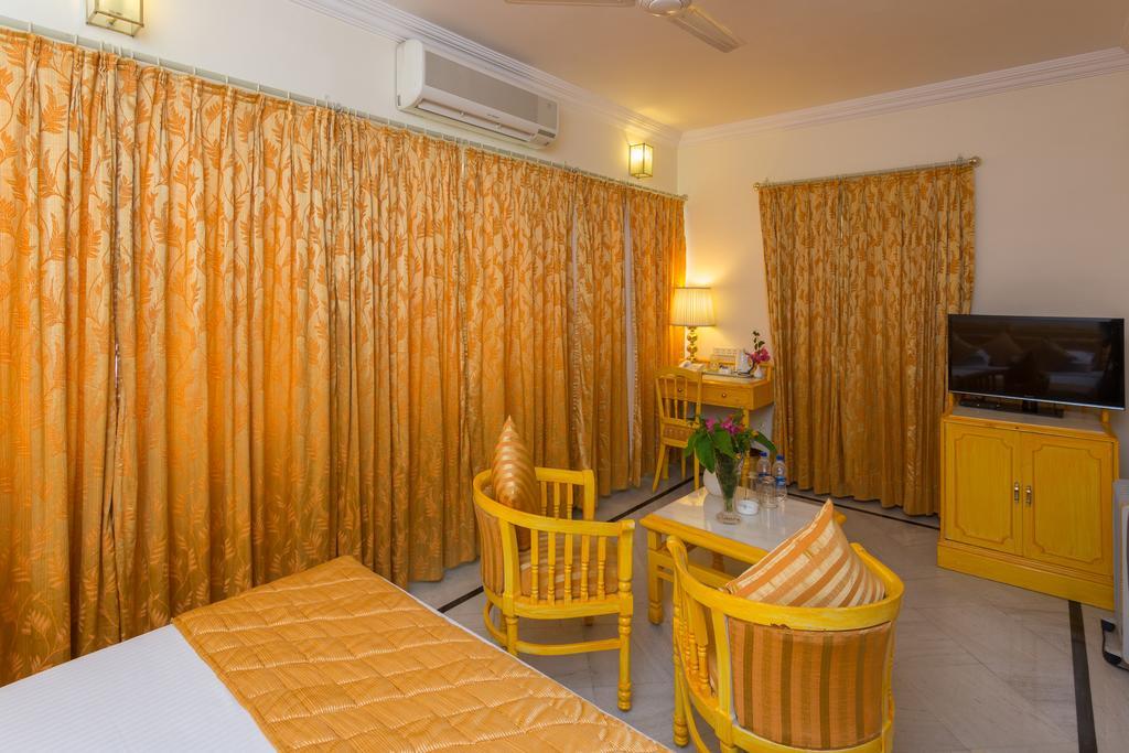 Garden Hotel - Heritage By Hrh Group Of Hotels Udaipur Bagian luar foto