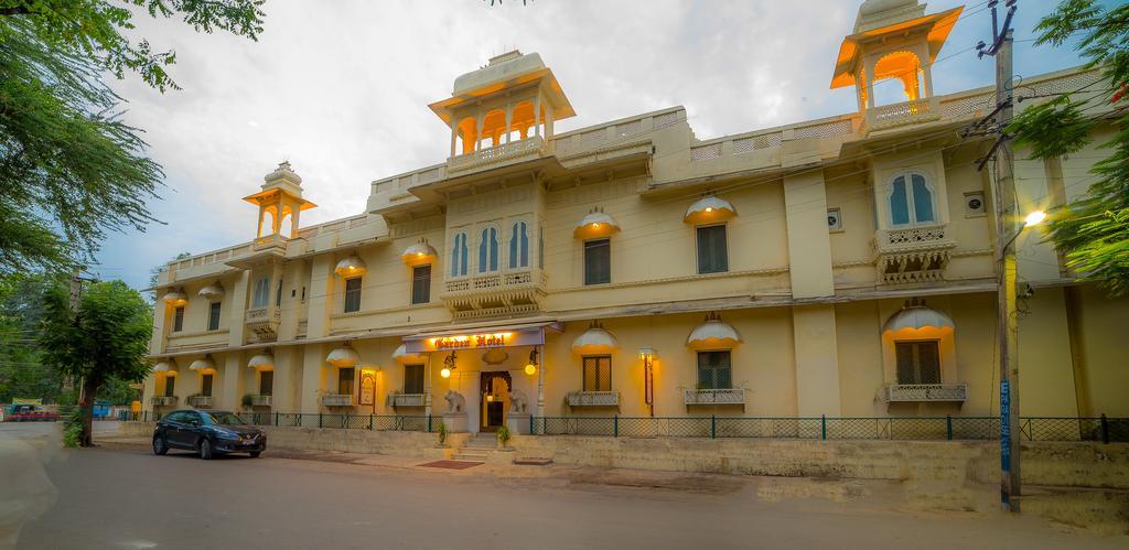 Garden Hotel - Heritage By Hrh Group Of Hotels Udaipur Bagian luar foto