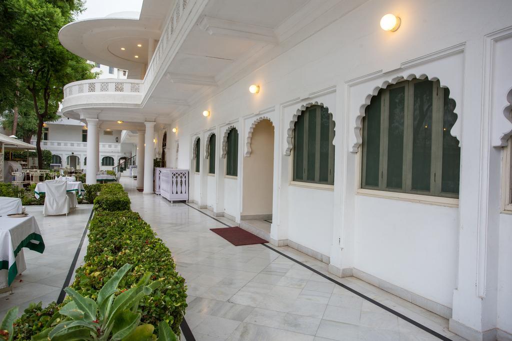 Garden Hotel - Heritage By Hrh Group Of Hotels Udaipur Bagian luar foto