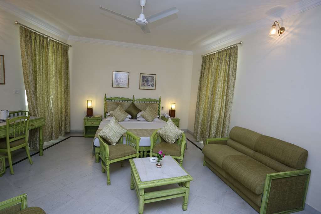 Garden Hotel - Heritage By Hrh Group Of Hotels Udaipur Ruang foto