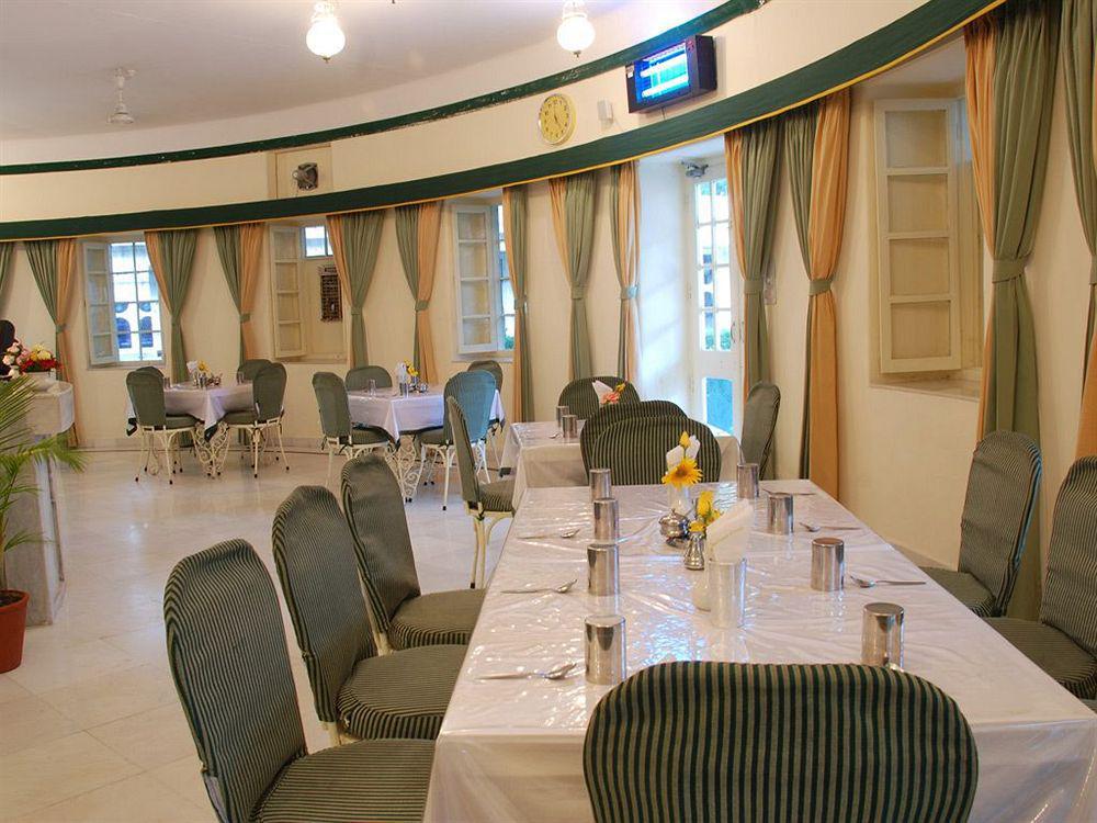 Garden Hotel - Heritage By Hrh Group Of Hotels Udaipur Bagian luar foto